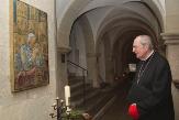 Joachim Kardinal Meisner in der Krypta des Bonner Münsters Joachim Kardinal Meisner in der Krypta des Bonner Münsters